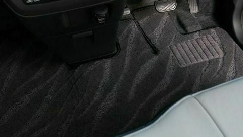 車のフロアマットやシートカバーならカーショップコネクト本店