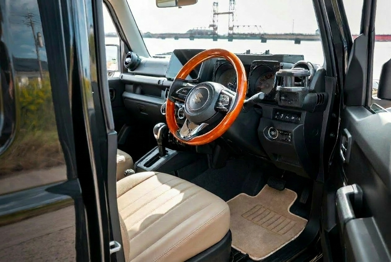 ジムニーノマド JC74W フロアマット
