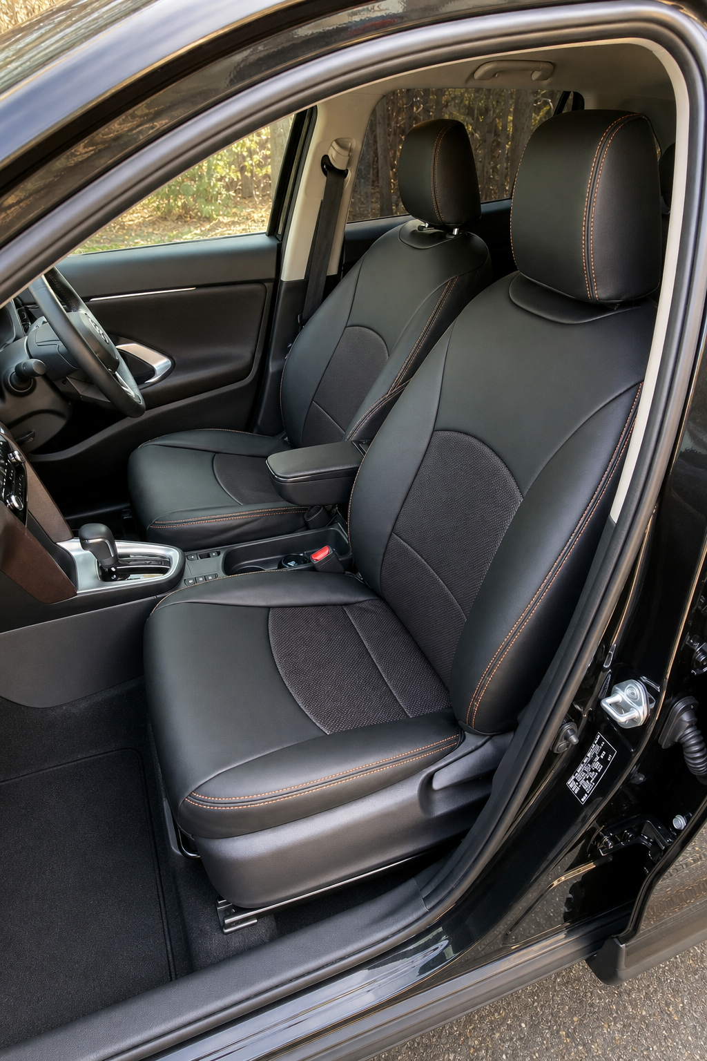 Refinad レフィナード AUDI A6 レザーシートカバー 全席セット パンチングレザー+スカーレット [Refinadレフィナード] Avant-Garde アバンギャルド