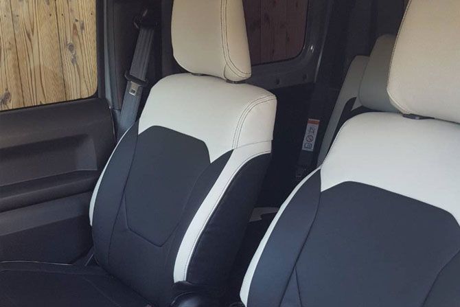 Refinad専用デザイン シートカバー装着写真