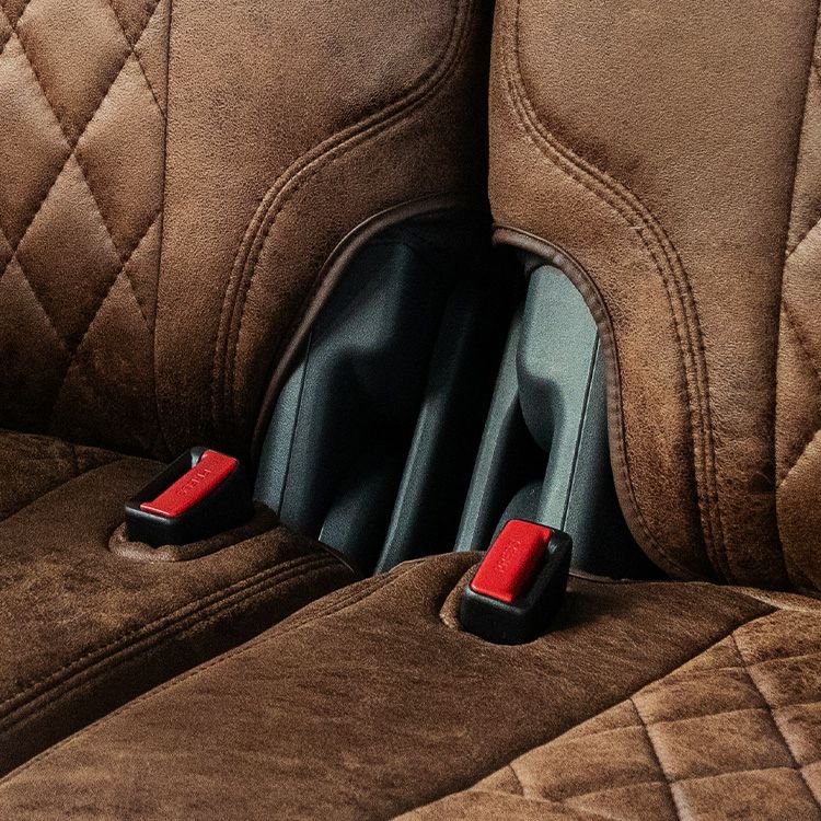 シートカバー IXUS レザリーキルト 特徴5