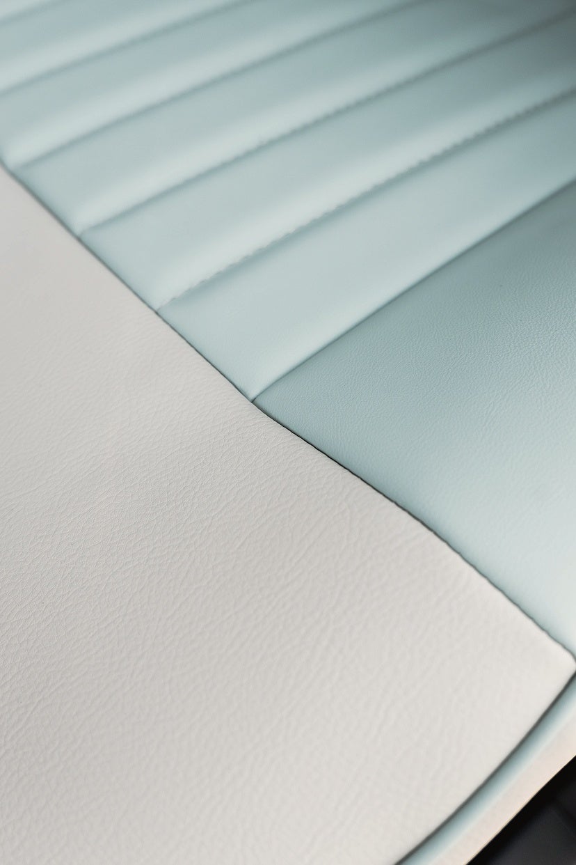 シーマ シートカバー Sandii マカロン ガーネット×スノーホワイト