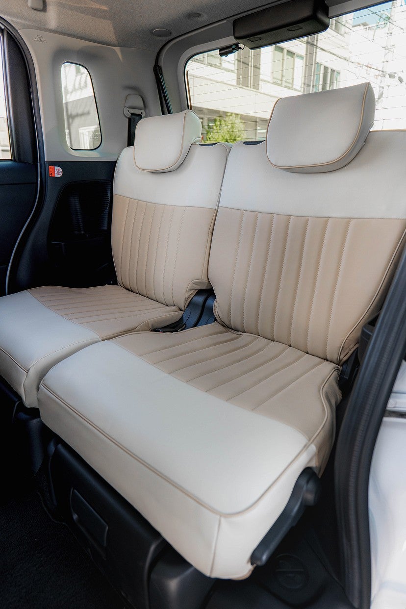 クライスラー300C シートカバー Sandii マカロン セルリアンブルー×スノーホワイト