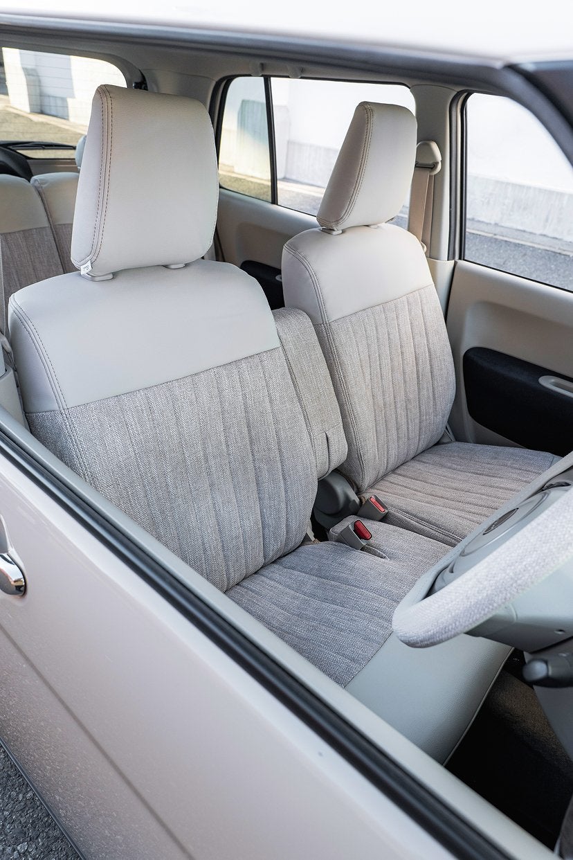 フィット ハイブリッド シートカバー Sandii ビスキュイ セレストブルー×スノーホワイト