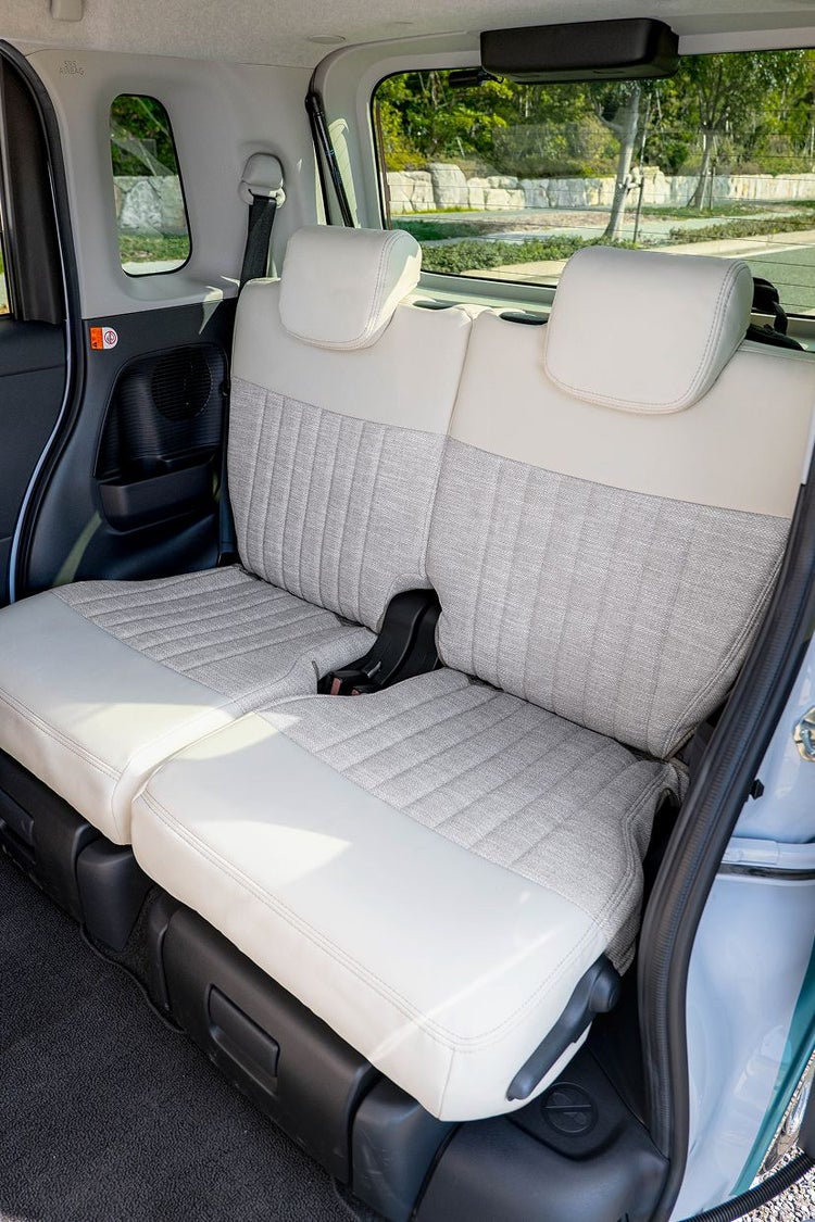 HR-V シートカバー Sandii ビスキュイ カージナルレッド×スノーホワイト